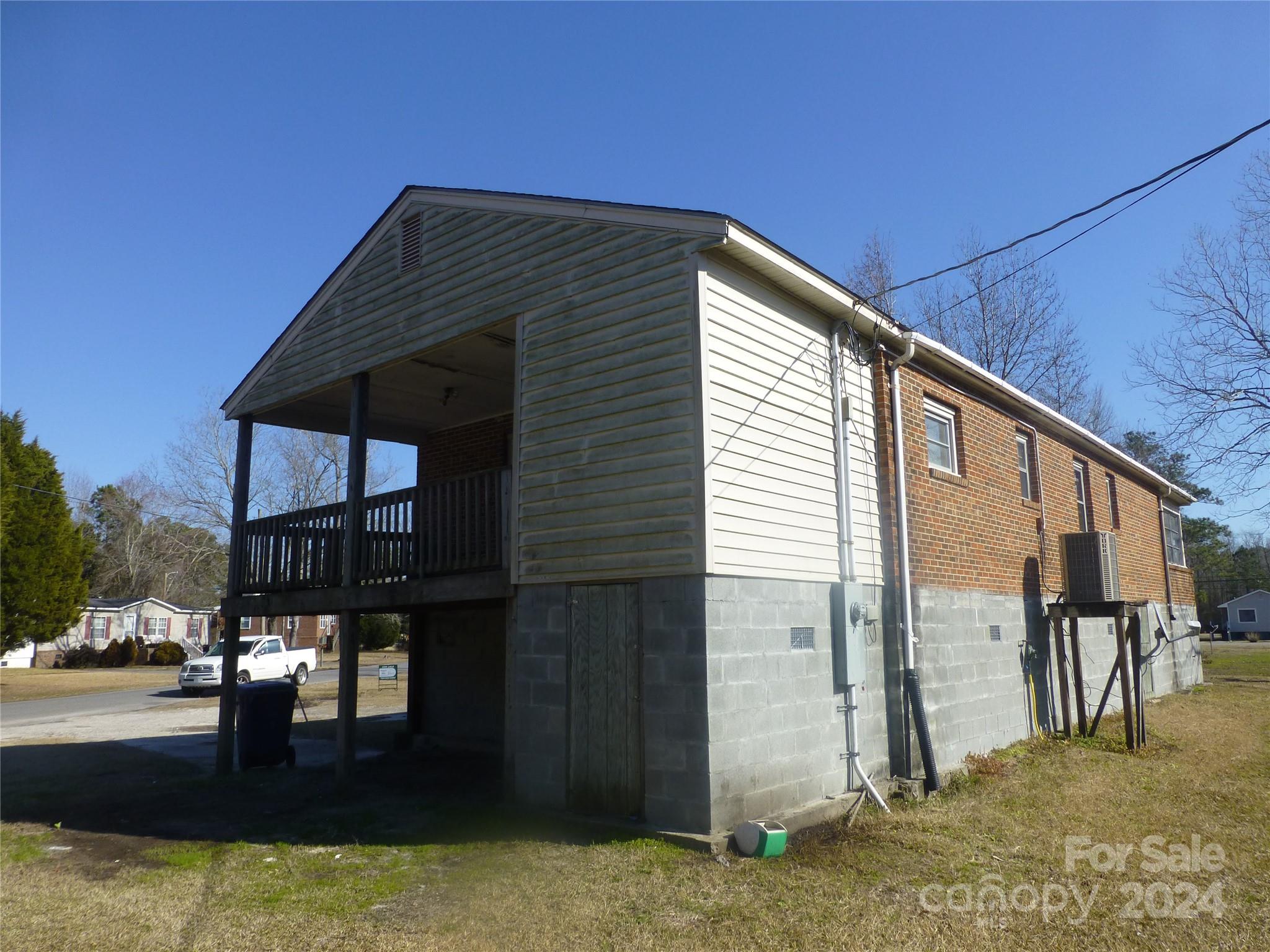 240 Old County Road Belhaven, NC 27810 - Photo 3 of 11 Gallery Image 3