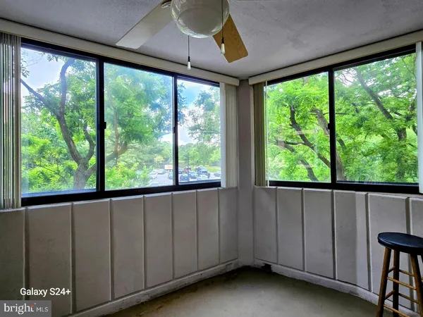 $2,250 | 5901 Mt Eagle Drive, Unit 207, Alexandria, VA 22303