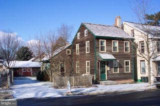 28 South Spruce Street Lititz, PA 17543 - Photo 1 of 5