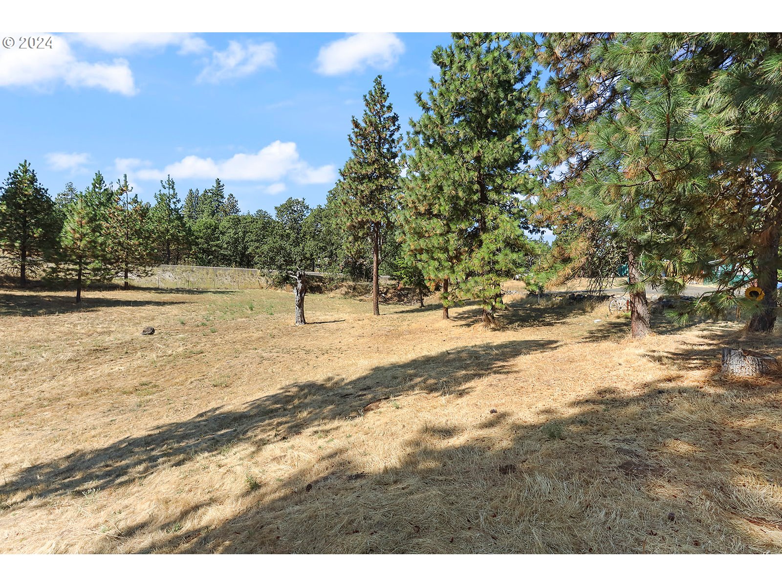 2095 State Road Mosier, OR 97040 - Photo 15 of 41 Gallery Image 15