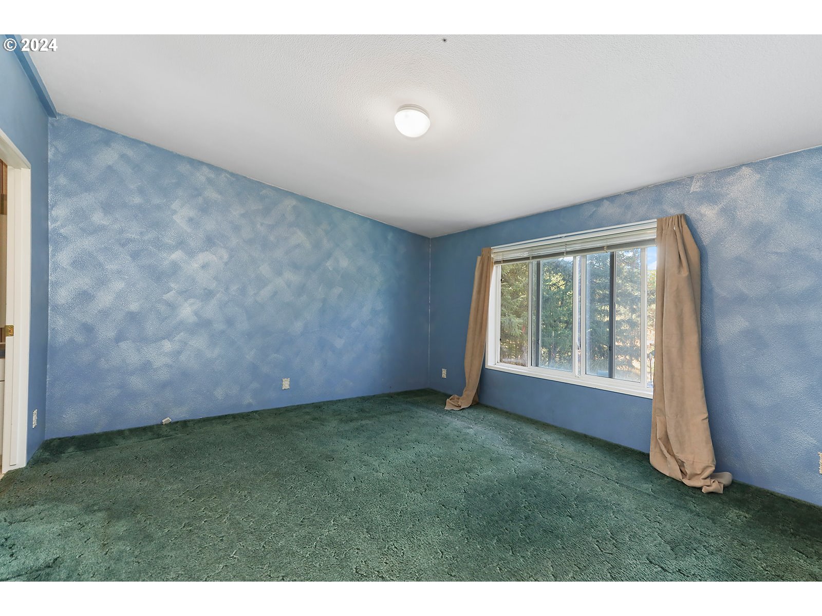 2095 State Road Mosier, OR 97040 - Photo 27 of 41 Gallery Image 27