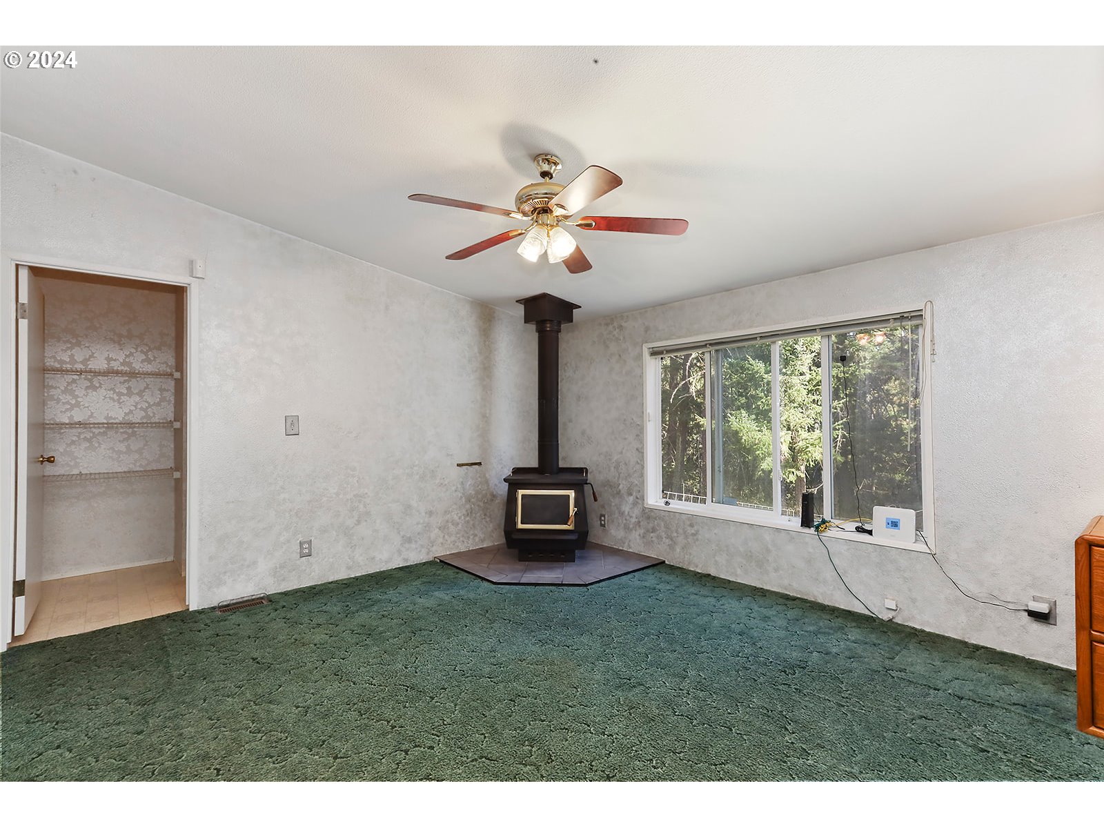 2095 State Road Mosier, OR 97040 - Photo 33 of 41 Gallery Image 33