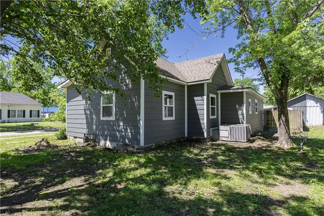 $109,999 | 901 North 9th Street, Neodesha, KS 66757