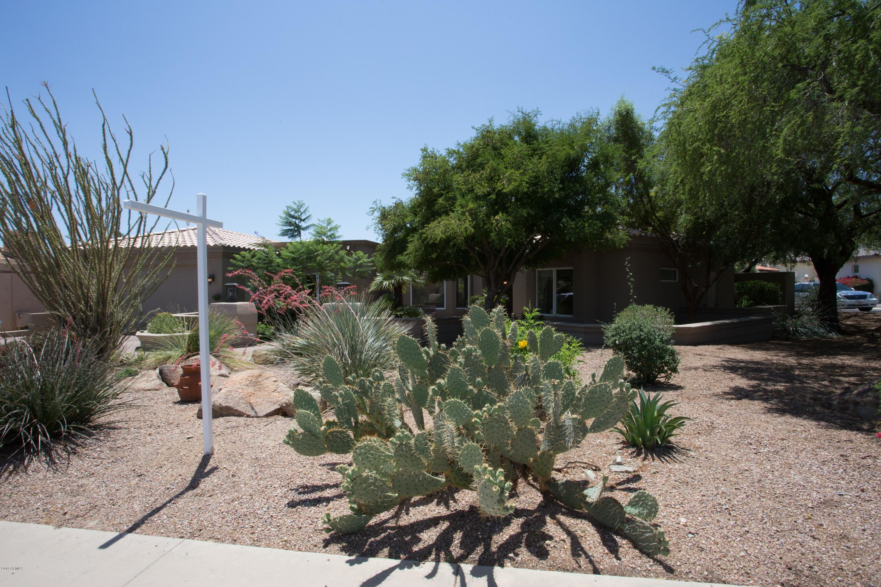 2301 East Mountain View Road Phoenix, AZ 85028 - Photo 25 of 58 Front of house-2