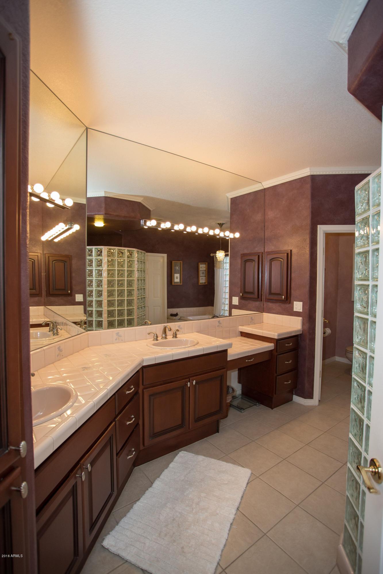 2301 East Mountain View Road Phoenix, AZ 85028 - Photo 39 of 58 Master Bathroom