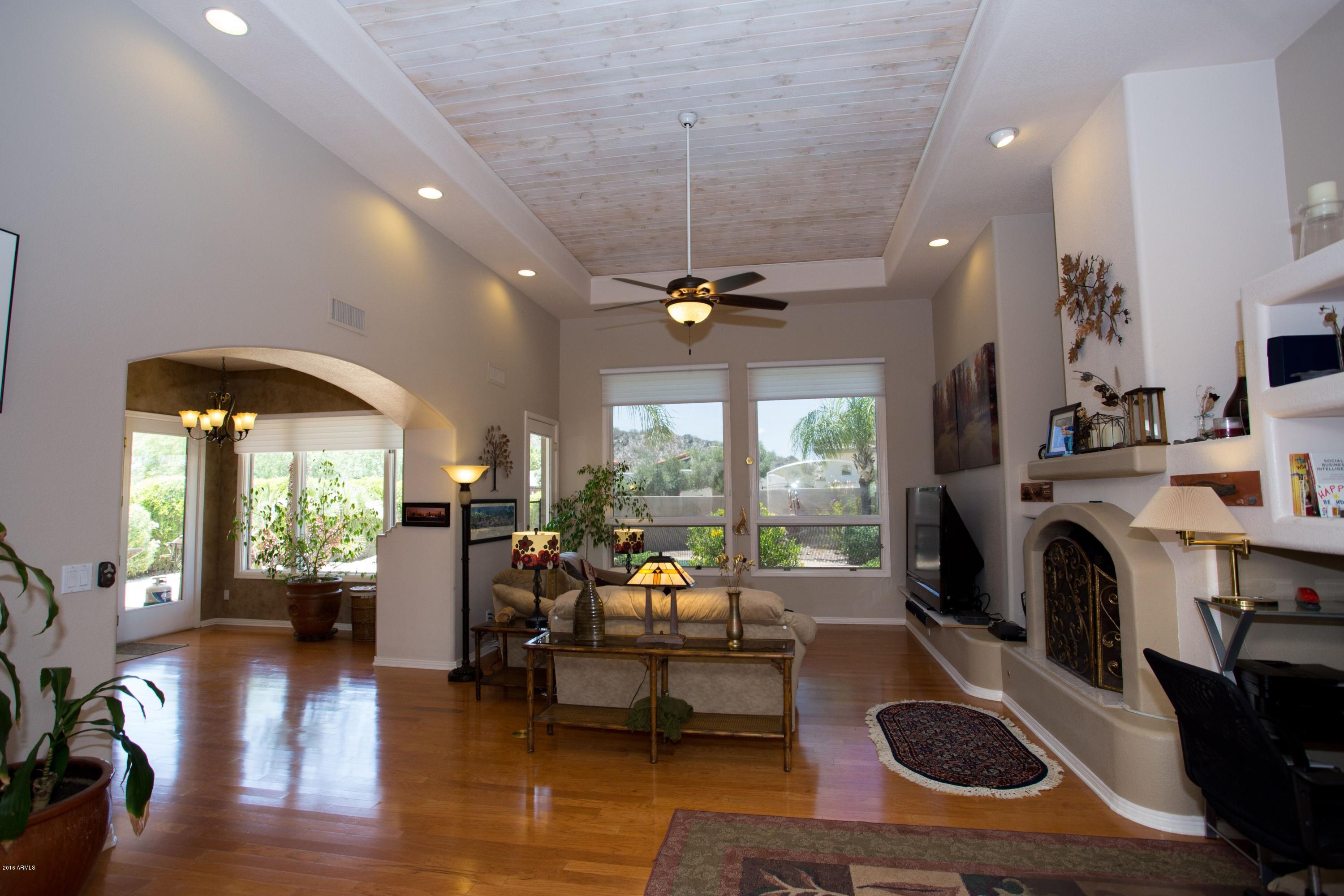 2301 East Mountain View Road Phoenix, AZ 85028 - Photo 7 of 58 Family Room