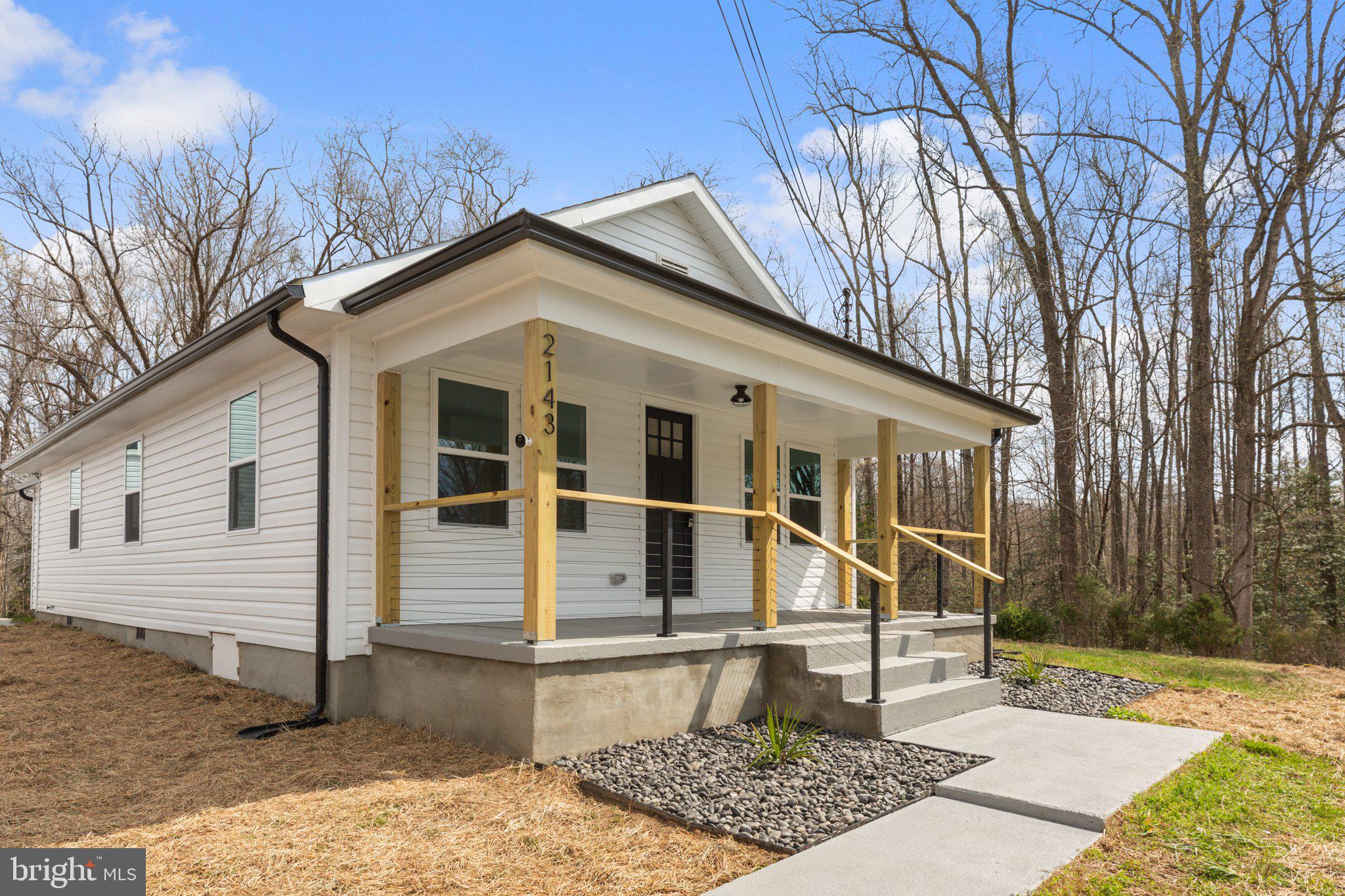 2143 Chapel Way King George, VA 22485 - Photo 3 of 48 Main house