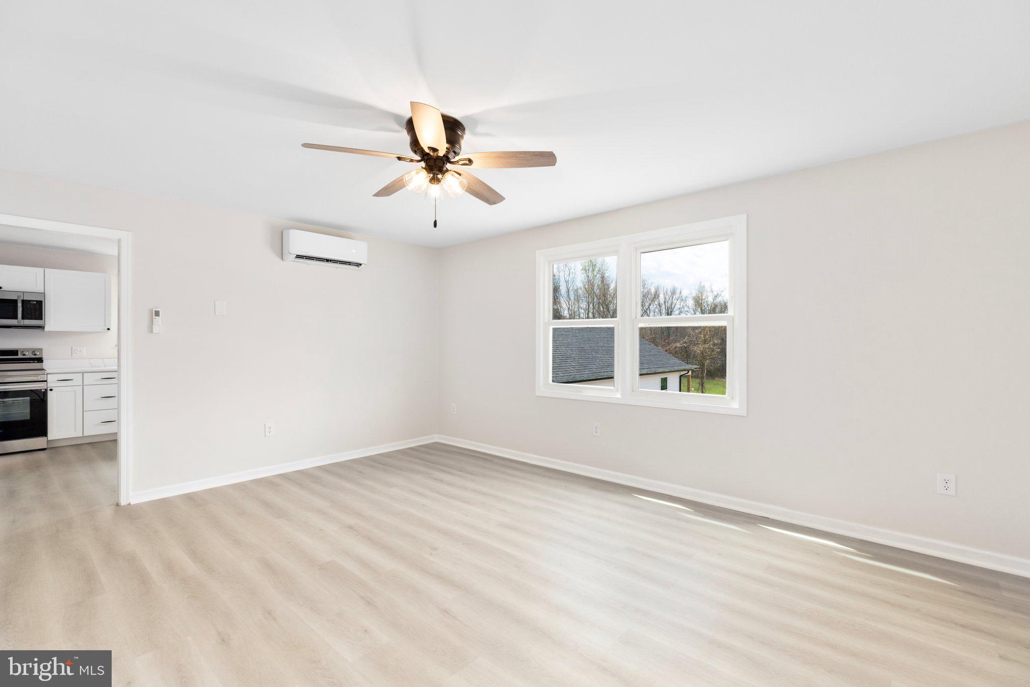 2143 Chapel Way King George, VA 22485 - Photo 32 of 48 Living room in carriage house.