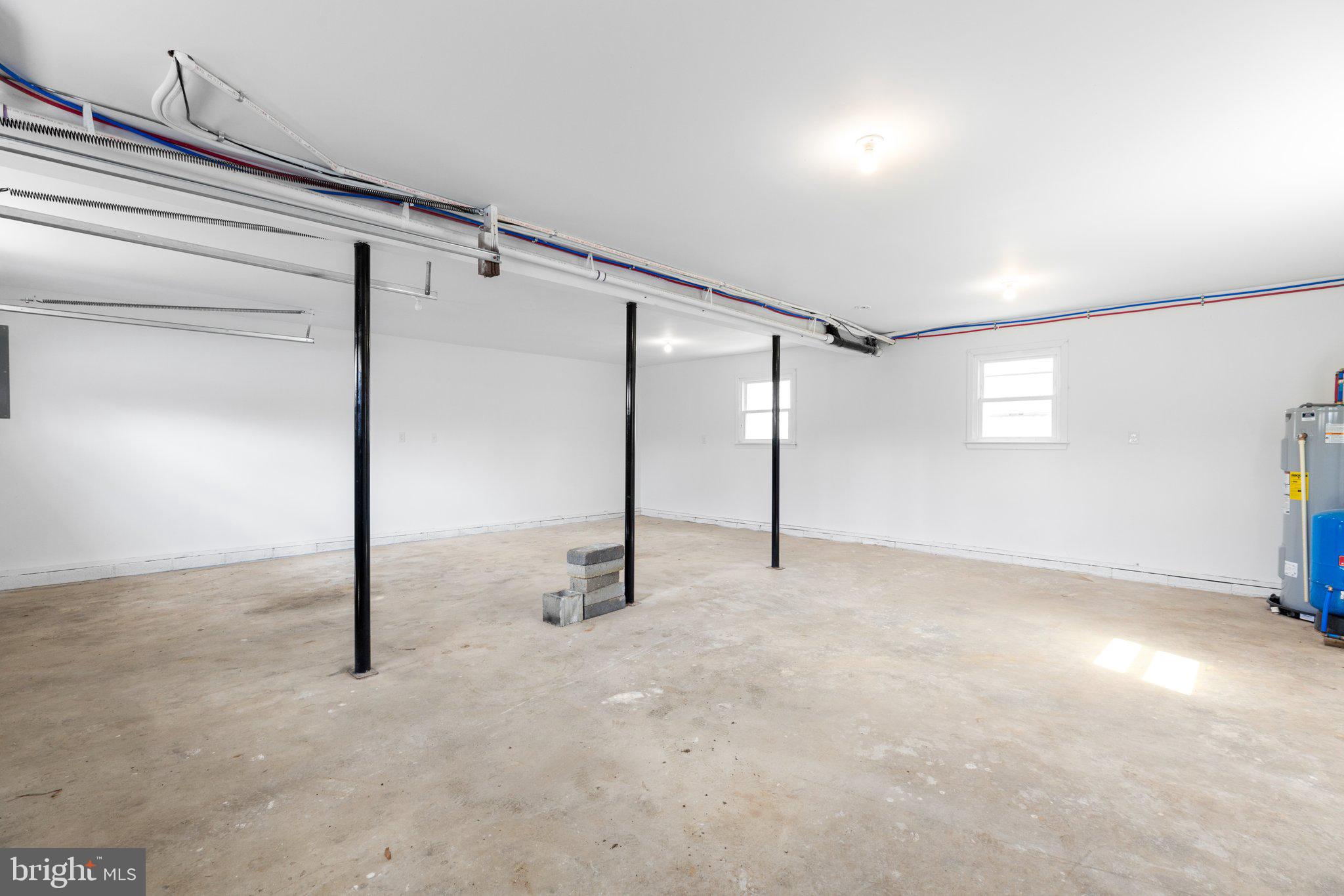2143 Chapel Way King George, VA 22485 - Photo 44 of 48 Garage