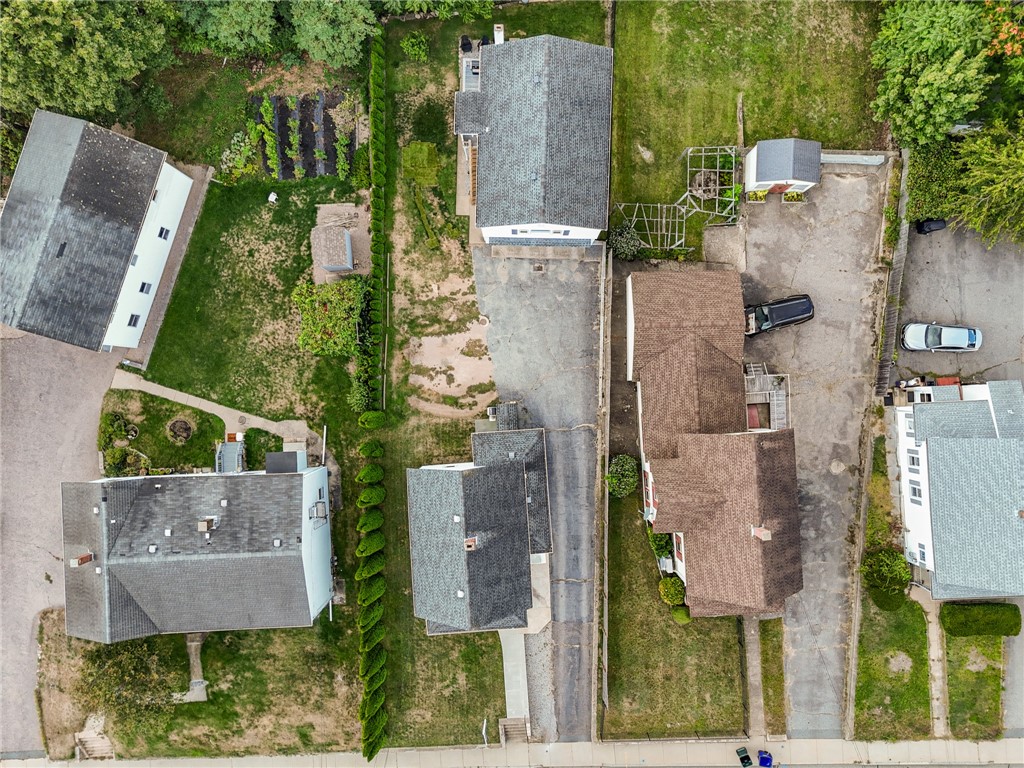 186 High Street Westerly, RI 02891 - Photo 2 of 49