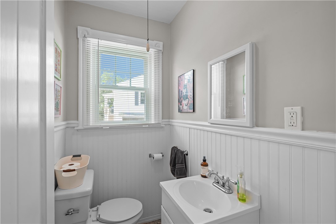 186 High Street Westerly, RI 02891 - Photo 26 of 49