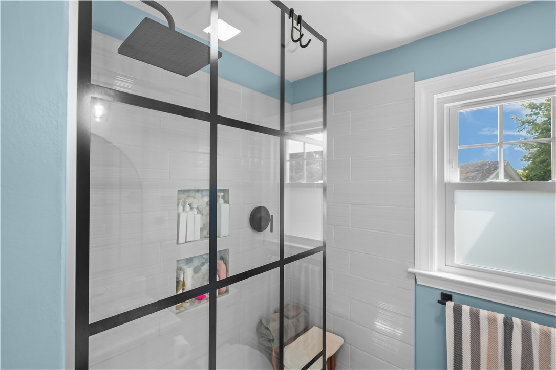 186 High Street Westerly, RI 02891 - Photo 38 of 49