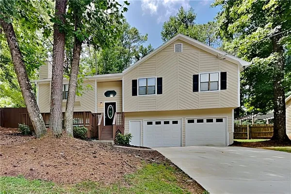 $2,250 | 6035 Stone Wood Drive Northwest, Kennesaw, GA 30152