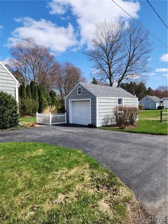 $199,999 | 5378 Bear Road, Clay, NY 13212