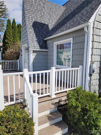 $199,999 | 5378 Bear Road, Clay, NY 13212