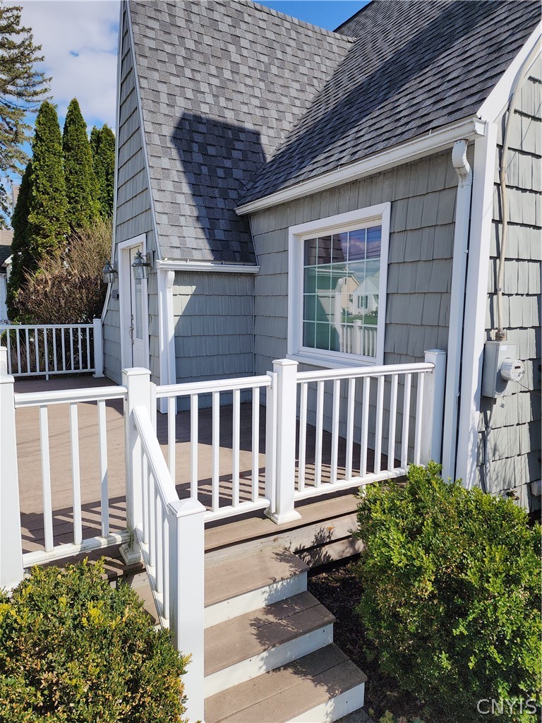5378 Bear Road Clay, NY 13212 - Photo 8 of 34 Front Porch