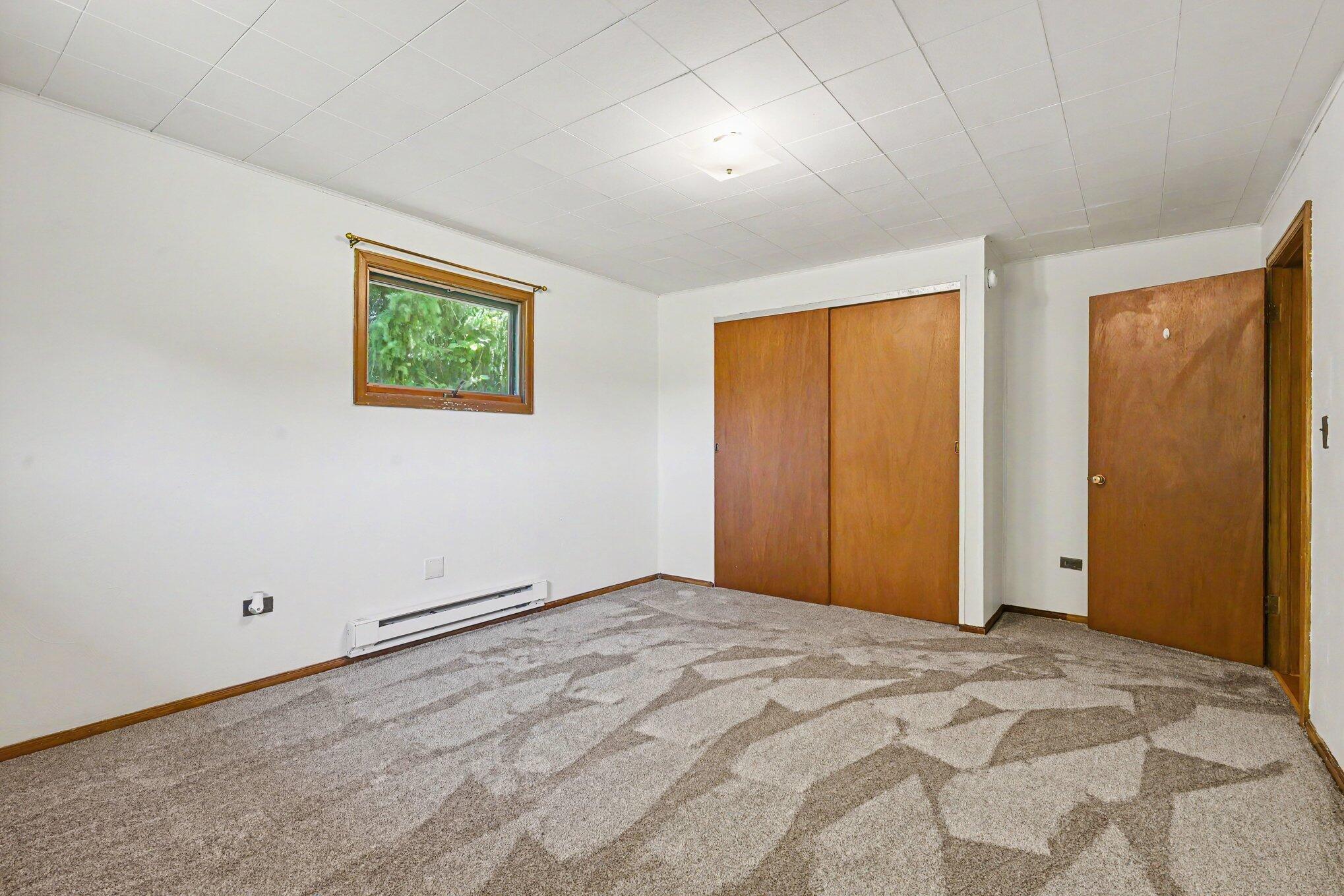 5405 Hartman Road Eau Claire, MI 49111 - Photo 16 of 36 014_file_2497