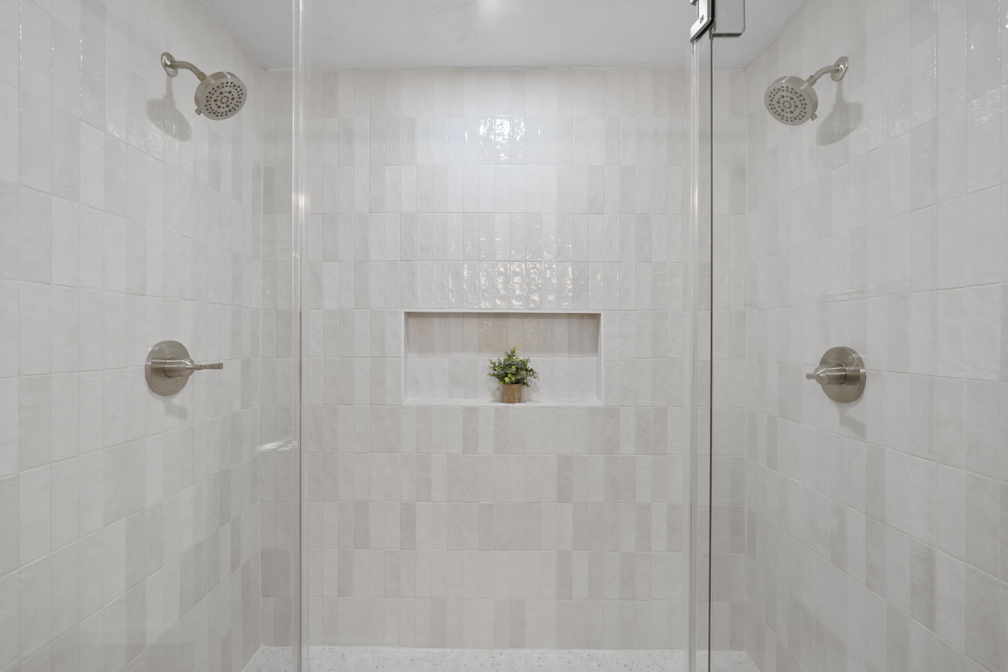 25206 Spring Ridge Drive Spring, TX 77386 - Photo 19 of 37 a bathroom with a shower