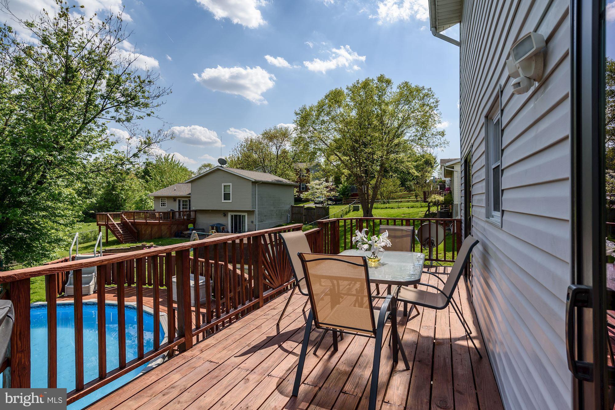 635 Uniontown Road Westminster, MD 21158 - Photo 11 of 28 Exterior (Rear)