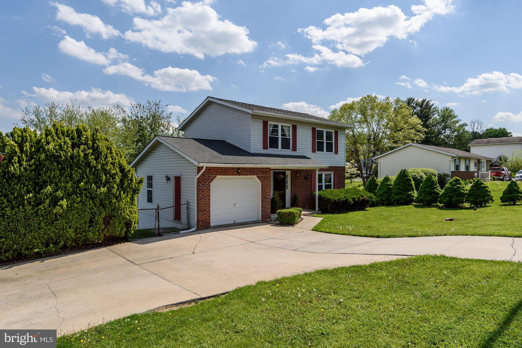 635 Uniontown Road Westminster, MD 21158 - Photo 21 of 28 Exterior (Front)