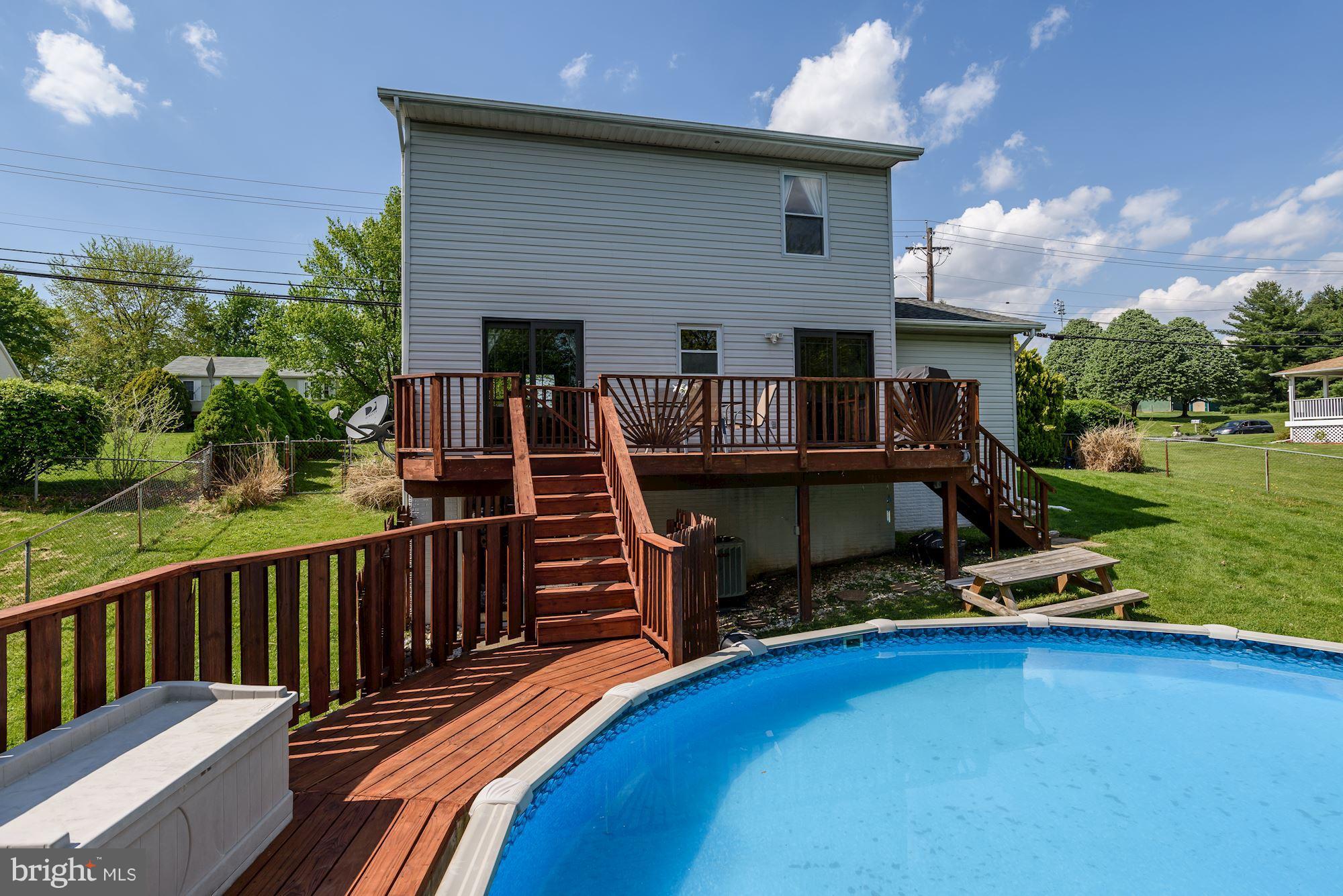 635 Uniontown Road Westminster, MD 21158 - Photo 25 of 28 Exterior (Rear)