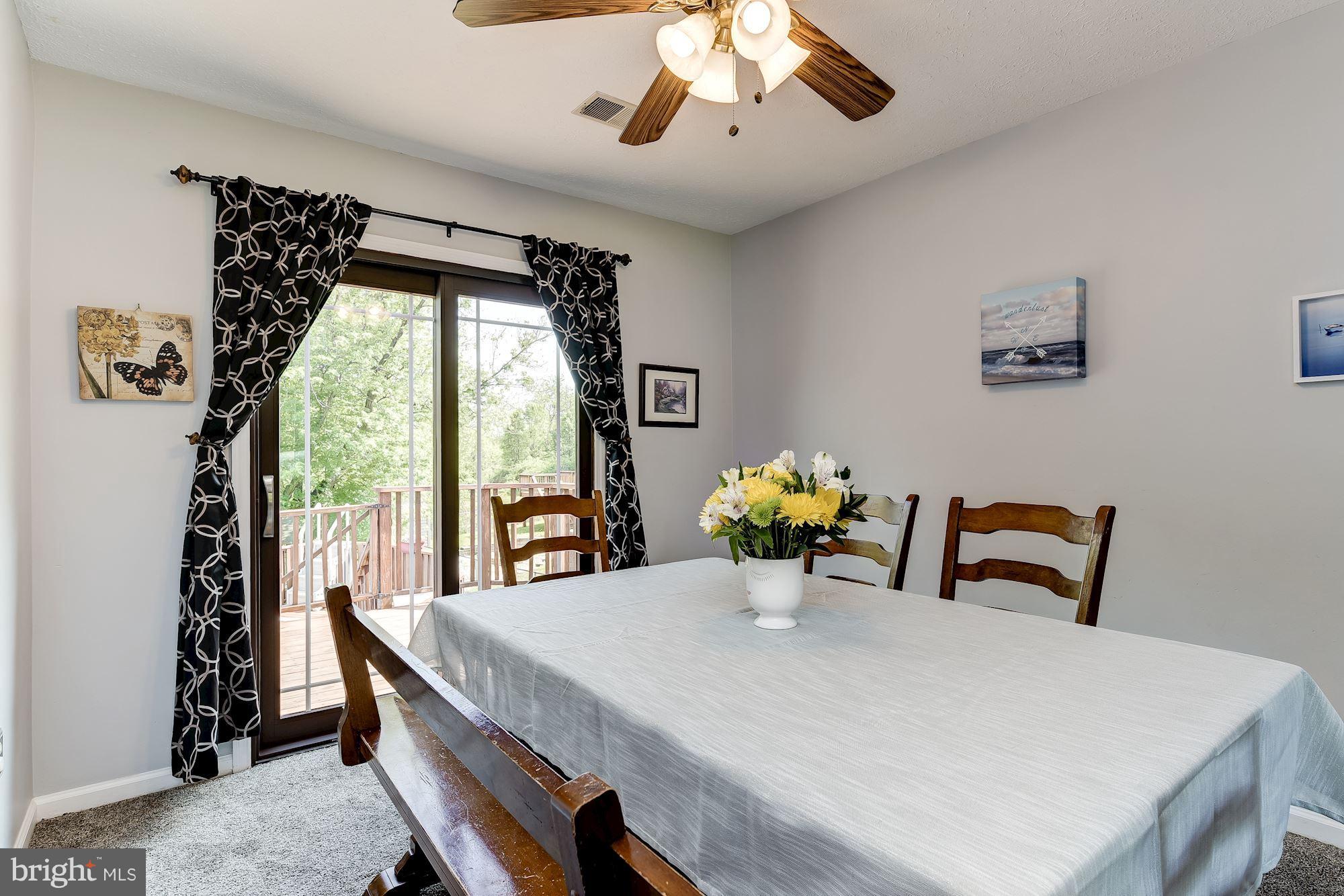 635 Uniontown Road Westminster, MD 21158 - Photo 7 of 28 Dining Room