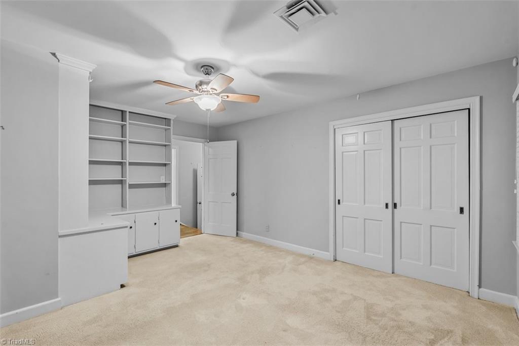 809 Hillcrest Drive High Point, NC 27262 - Photo 38 of 50