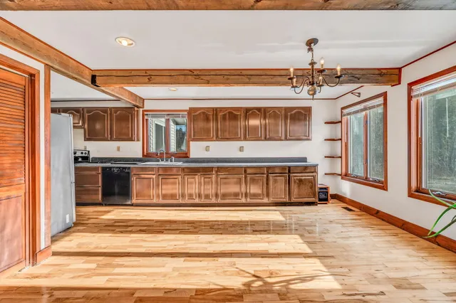 $288,000 | 287 East Main Street, Dover Foxcroft, ME 04426