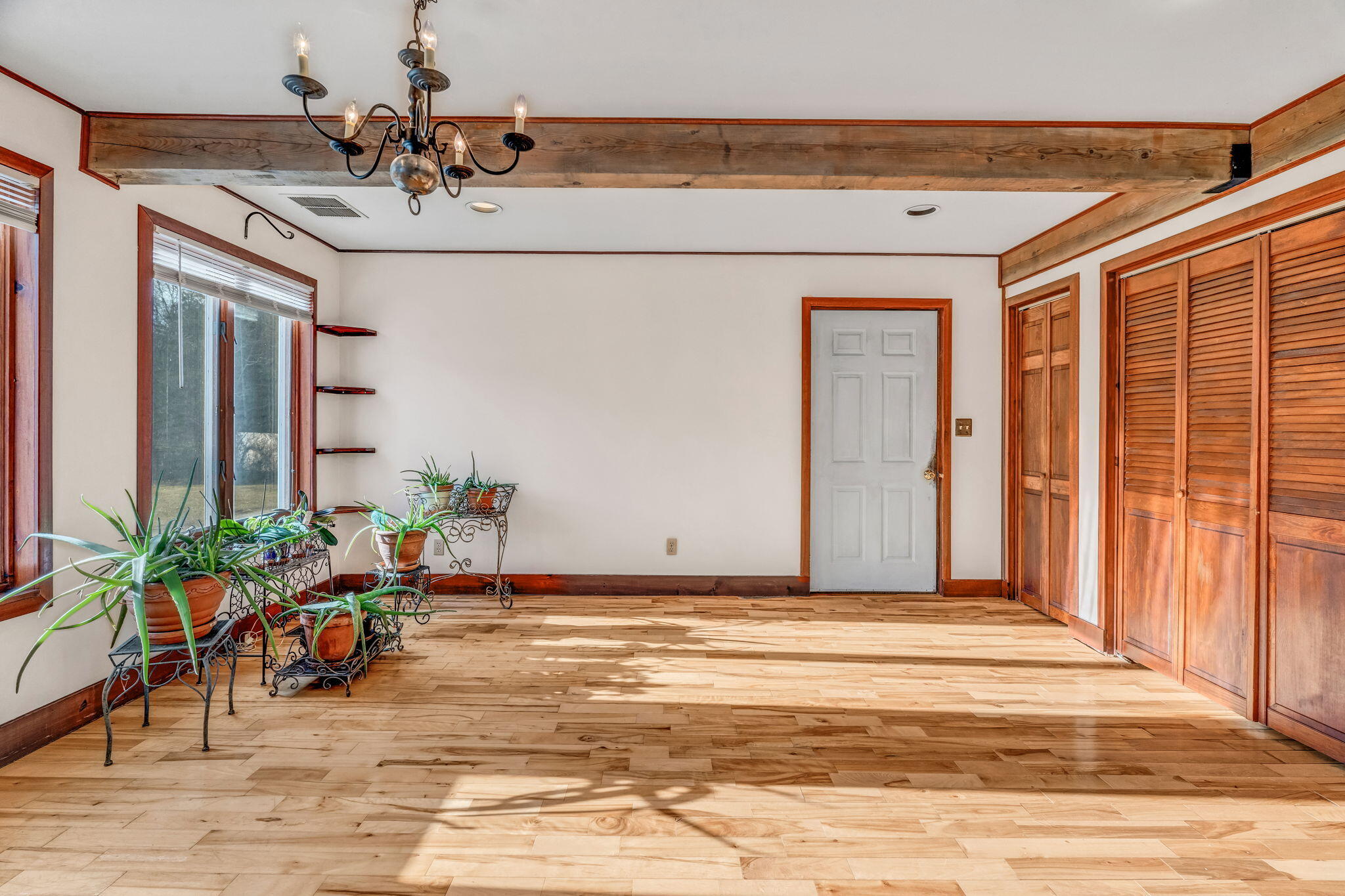 287 East Main Street Dover-Foxcroft, ME 04426 - Photo 16 of 68 40-web-or-mls-287-e-main-st