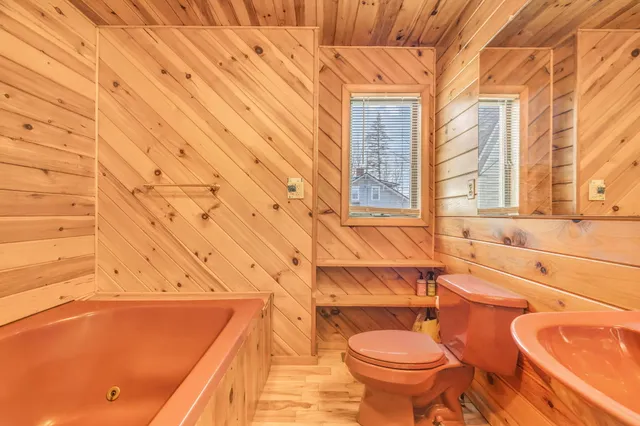 $288,000 | 287 East Main Street, Dover Foxcroft, ME 04426