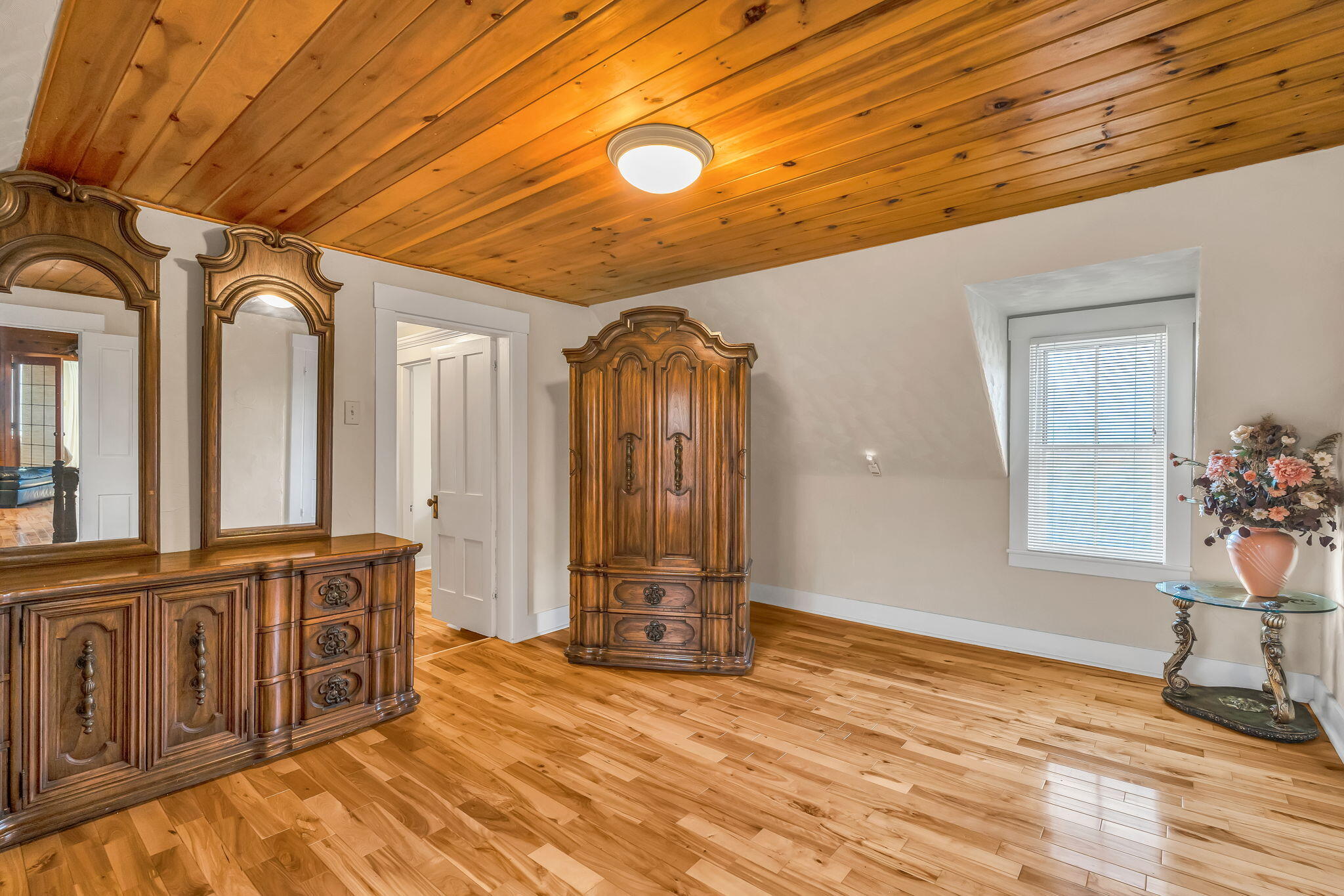 287 East Main Street Dover-Foxcroft, ME 04426 - Photo 34 of 68 59-web-or-mls-287-e-main-st