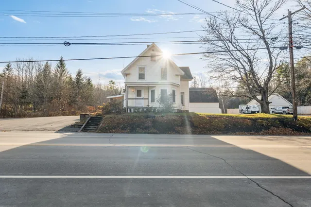 $288,000 | 287 East Main Street, Dover Foxcroft, ME 04426