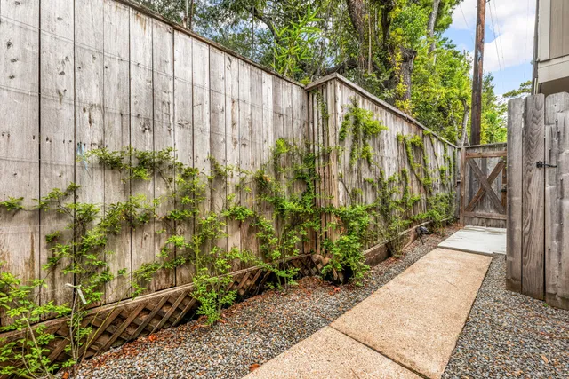 a view of parking area