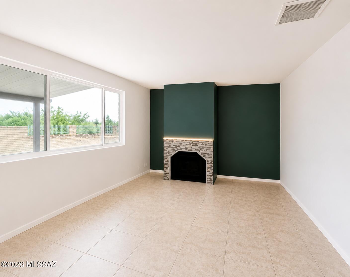 4431 North Swan Road Tucson, AZ 85718 - Photo 5 of 25