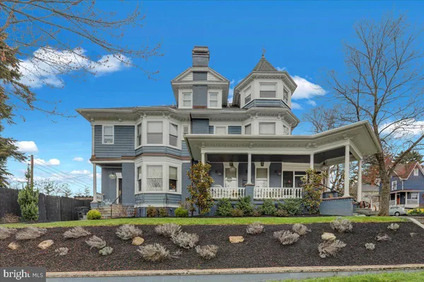 $875,000 | 1245 Delaware Avenue, Wyomissing, PA 19610