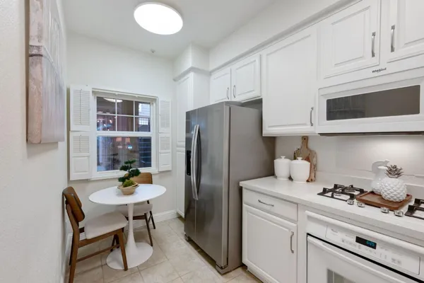 $700,000 | 212 Crescent Court, Brisbane, CA 94005