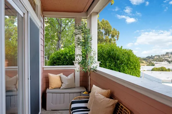 $700,000 | 212 Crescent Court, Brisbane, CA 94005