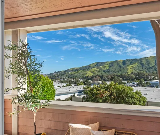 $700,000 | 212 Crescent Court, Brisbane, CA 94005