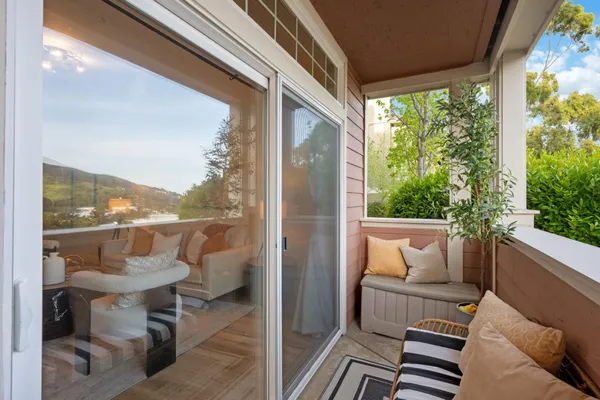 $700,000 | 212 Crescent Court, Brisbane, CA 94005
