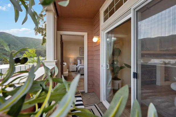 $700,000 | 212 Crescent Court, Brisbane, CA 94005