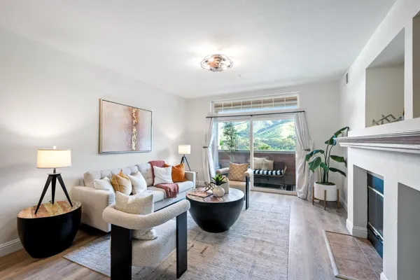 $700,000 | 212 Crescent Court, Brisbane, CA 94005