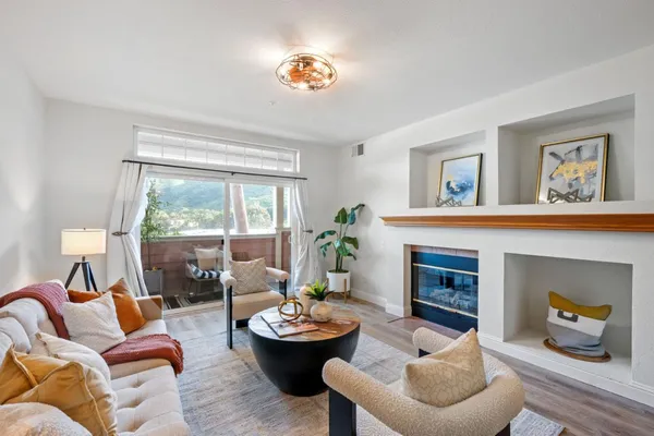 $700,000 | 212 Crescent Court, Brisbane, CA 94005