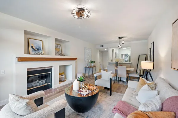 $700,000 | 212 Crescent Court, Brisbane, CA 94005