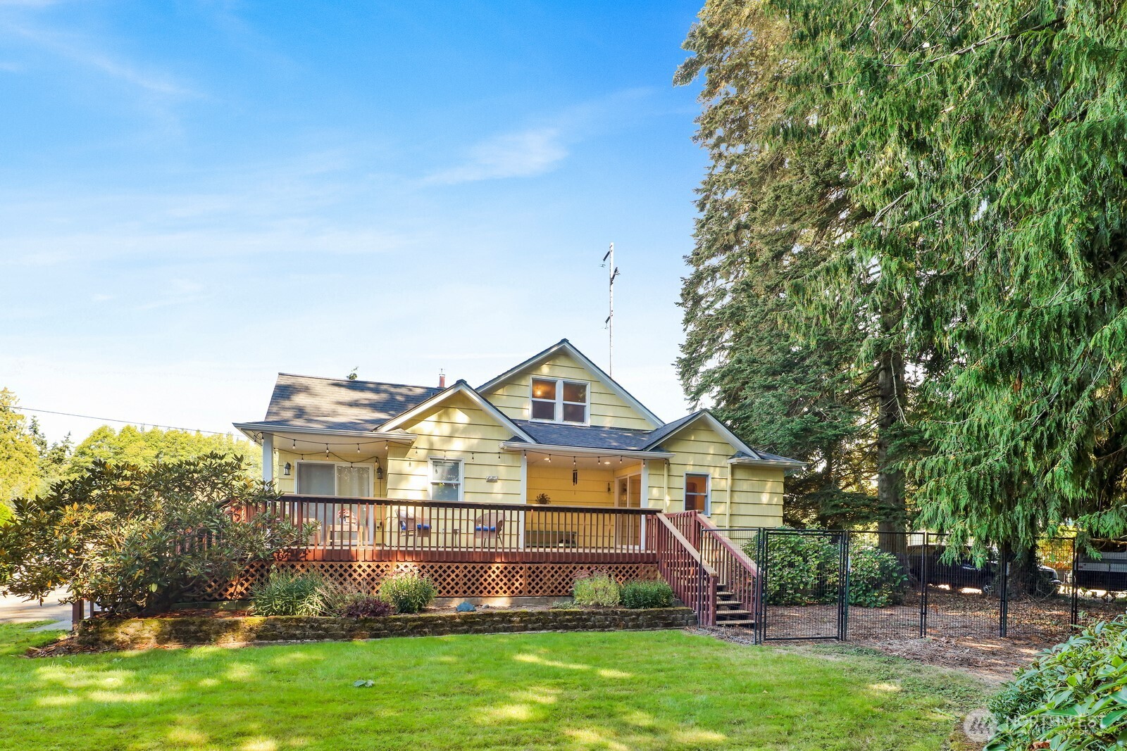 17090 Sam Bell Road Bow, WA 98232 - Photo 2 of 36 Gallery Image 2