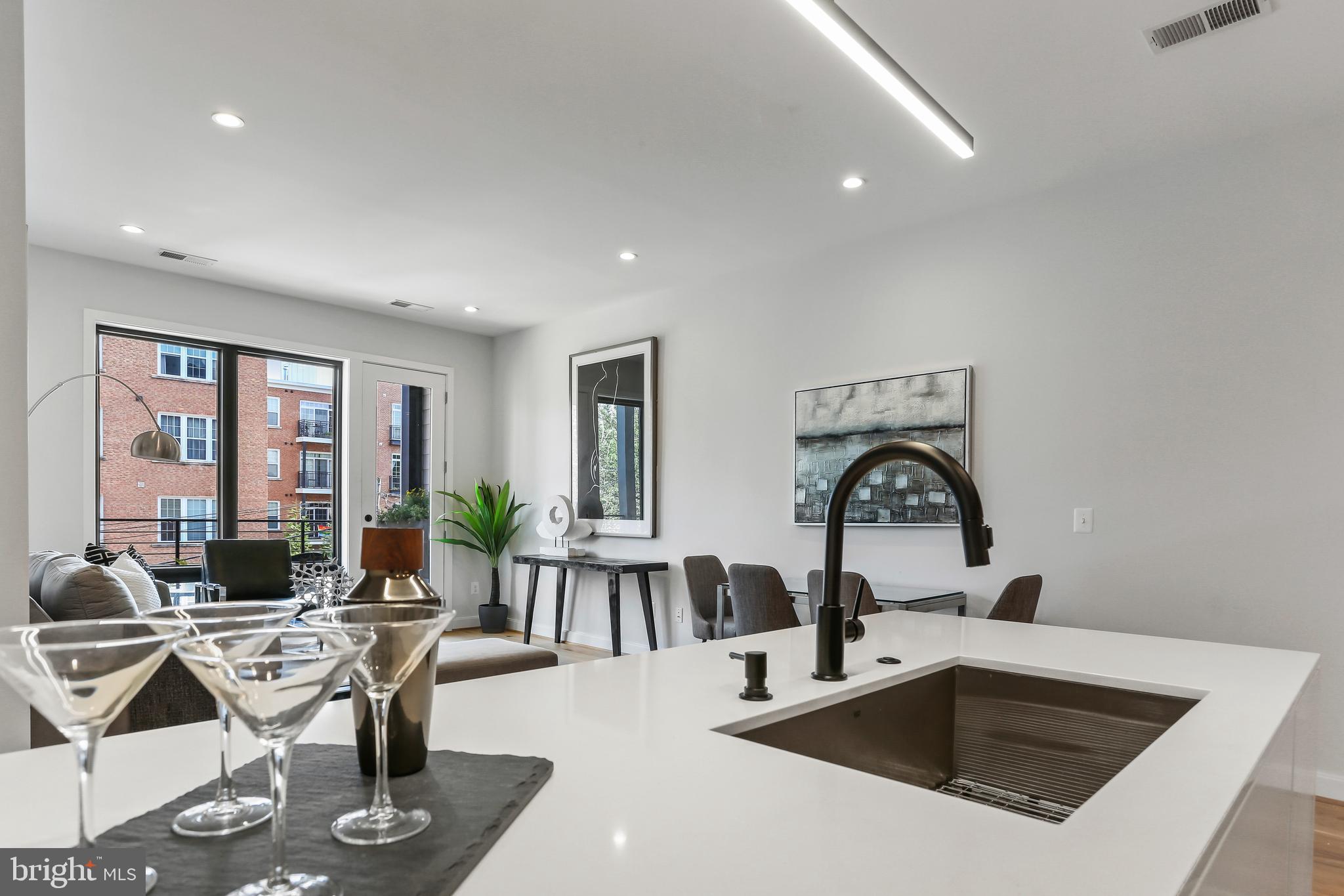 1434 Chapin Street Northwest, Unit 6 Washington, DC 20009 - Photo 18 of 37