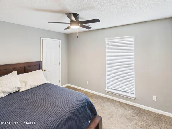 $319,000 | 9290 Lakeside Drive, Olive Branch, MS 38654