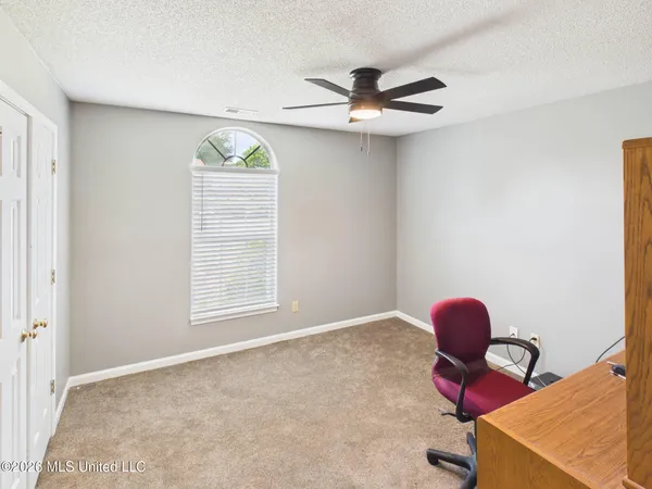 $319,000 | 9290 Lakeside Drive, Olive Branch, MS 38654