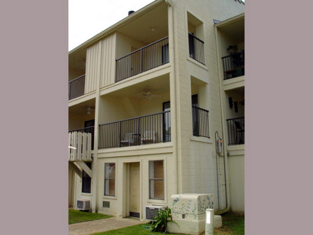 710 South Mobile Street, Unit 44 Fairhope, AL 36532 - Photo 1 of 41