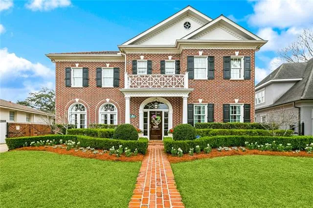 $1,925,000 | 105 Sycamore Drive, Metairie, LA 70005