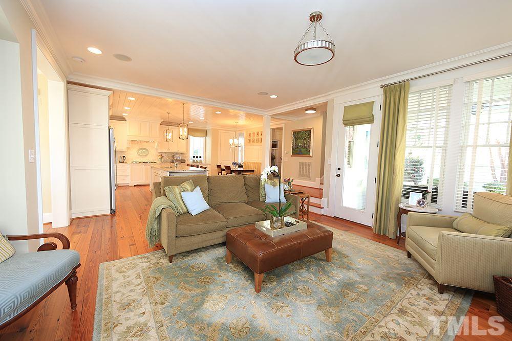 527 Guilford Circle Raleigh, NC 27608 - Photo 16 of 30